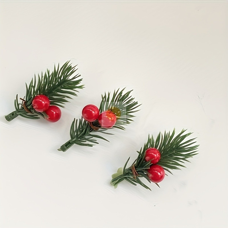 リアルな赤いベリーが付いた人工クリスマスパインブランチ20本 - Supply Florist のレビューと価格